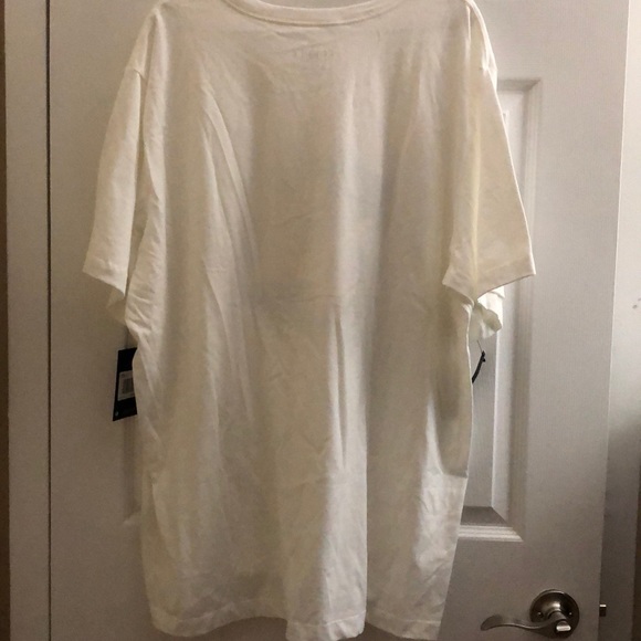 NWT Air Jordan White T-Shirt w/ Design - Picture 3 of 3